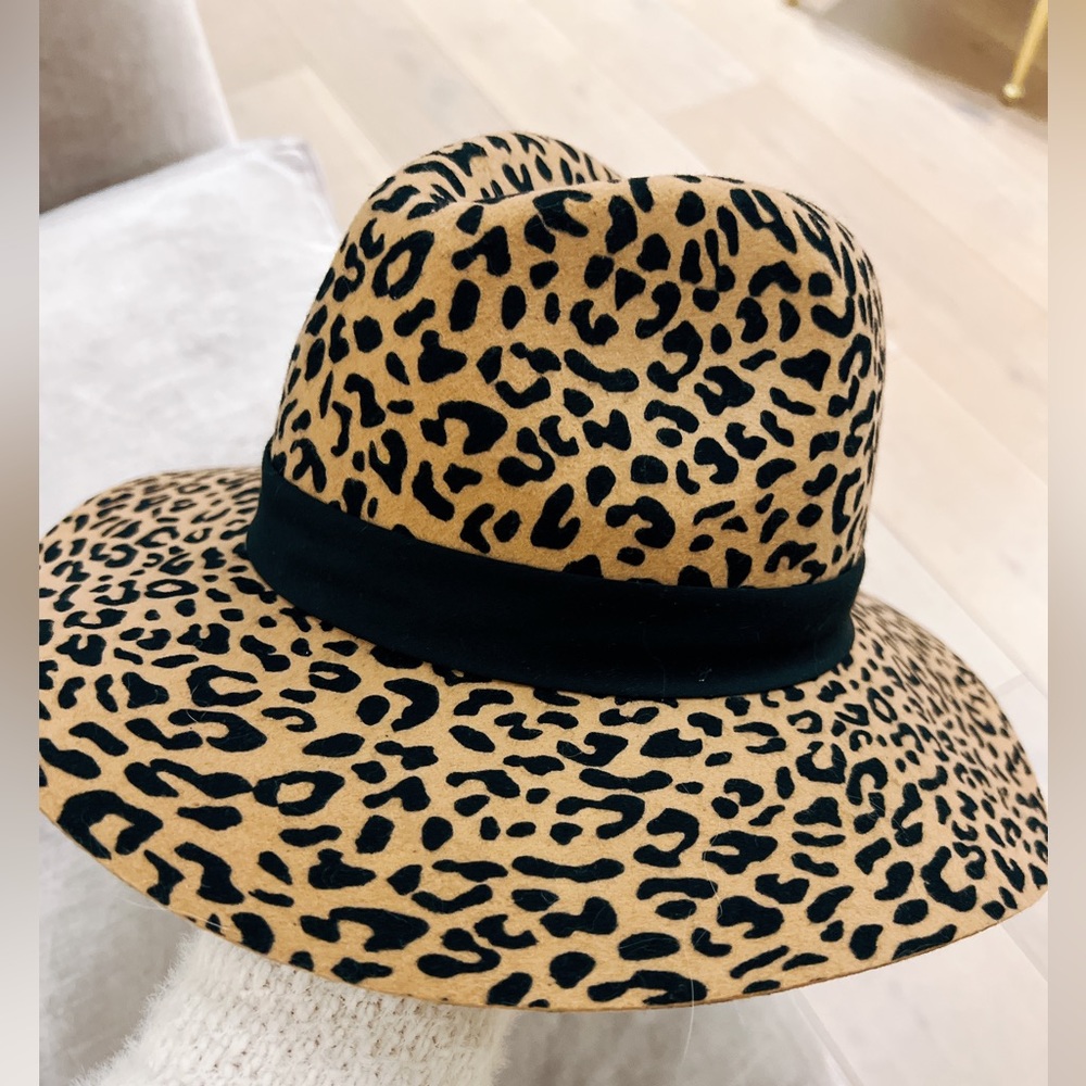 Leopard print hat (Zara, S)